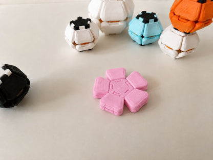 Skushy fidget PentaClick 2x in Sakura Rose voor bureau en onderweg